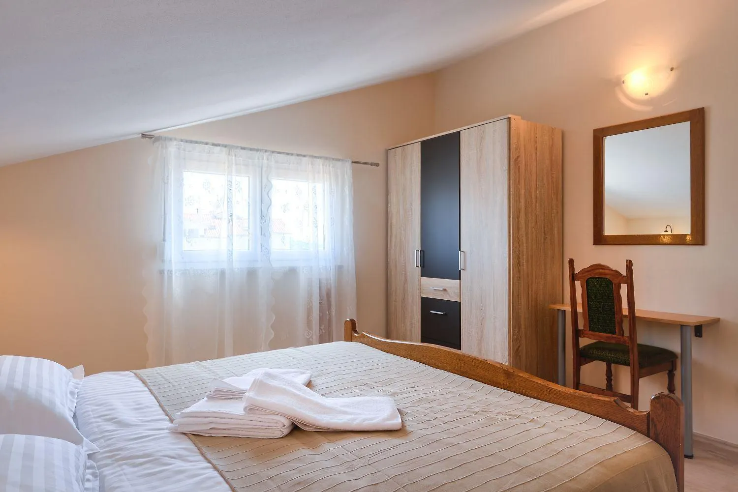 Mediterranes Apartment Mit 60M2 Pool, Bbq-Bereich, Liegen, Waschmaschine Porec